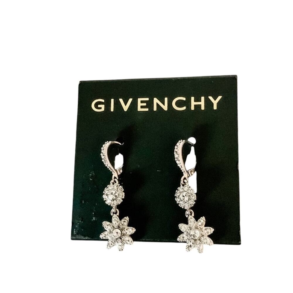 NWT Givenchy Silver Toned Earrings 60516265-NY0